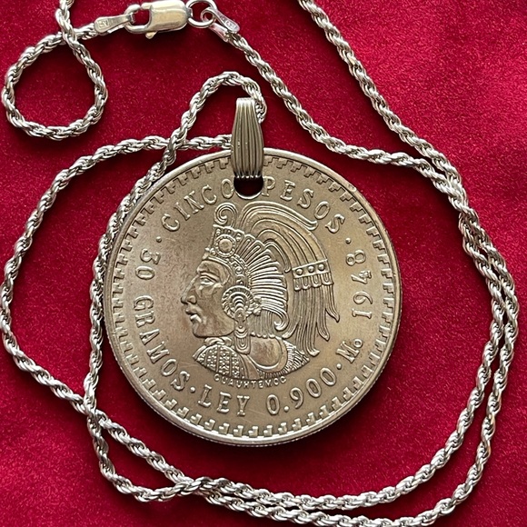 Other - Exceptional rare 1948 Cuauhtemoc silver coin pendant necklace
